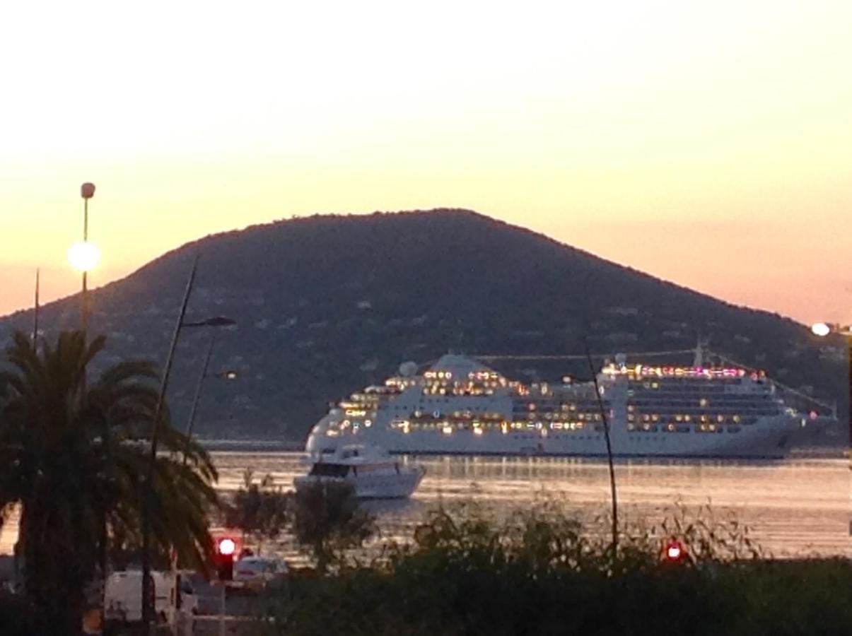 Brigitte Studio Centre Saint Tropez Parking Piscine Wifi Vue Mer Bagian luar foto