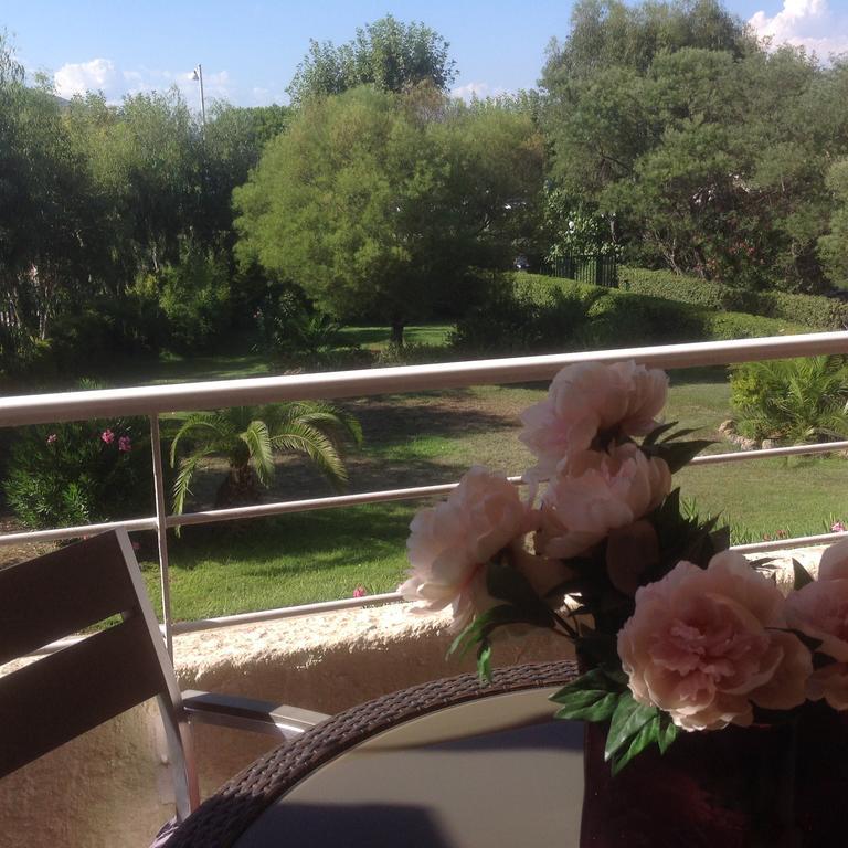 Brigitte Studio Centre Saint Tropez Parking Piscine Wifi Vue Mer Bagian luar foto